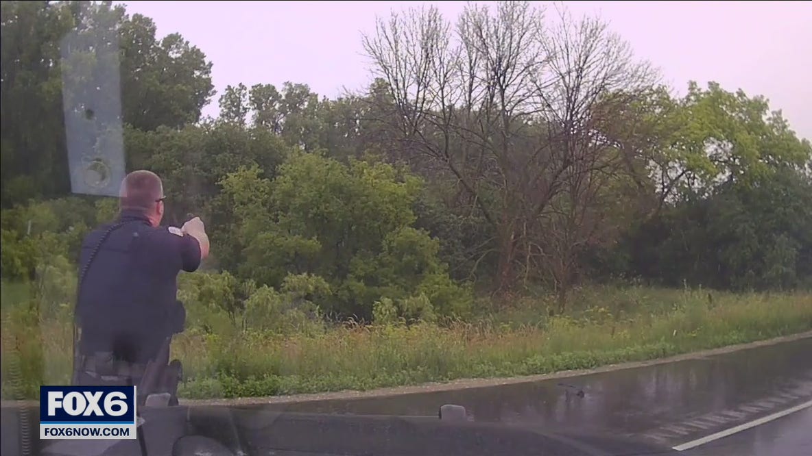 Dashcam video related to Oconomowoc bank robbery, manhunt released